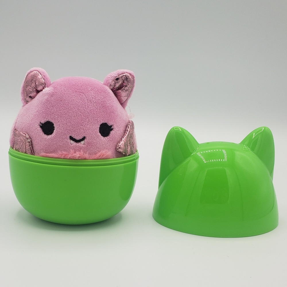 Squishmallows Halloween Mystery Capsule 2025 Sheena the Pink Vampire Bat 4" NWT - Picture 1 of 4